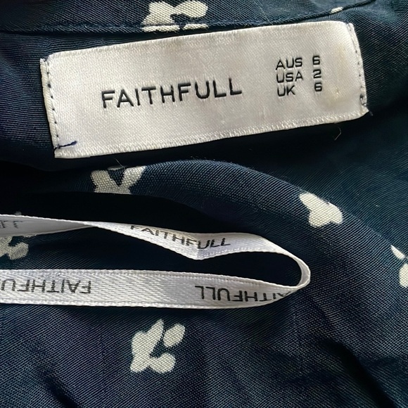 Faithful the brand Oslo wrap dress Estella floral print sleeve ties bow - Picture 7 of 16